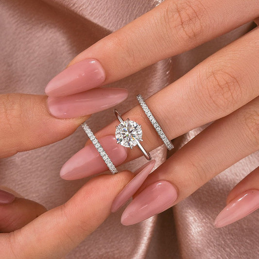 Aurevyn Solitaire 2.0 Ct Round Cut 3PC White Gold Moissanite Diamond Wedding Ring