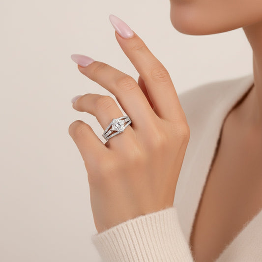 Aurevyn 2.0 Ct Princess Cut Travel Ring