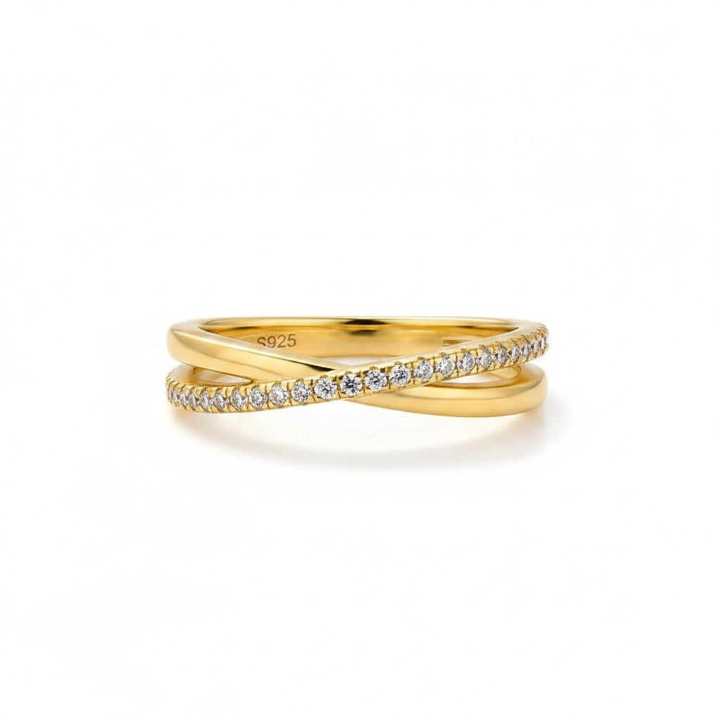 Aurevyn Moissanite 0.3Ct Twist Yellow Gold Round Cut Wedding Band