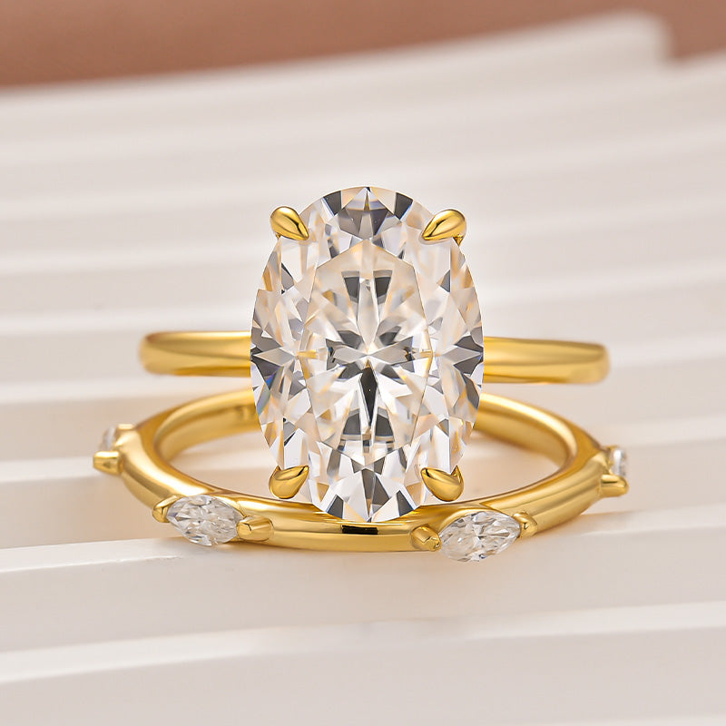 Aurevyn Moissanite 5.5Ct Solitaire Oval Cut Engagement Ring with Marquise Cut Wedding Band