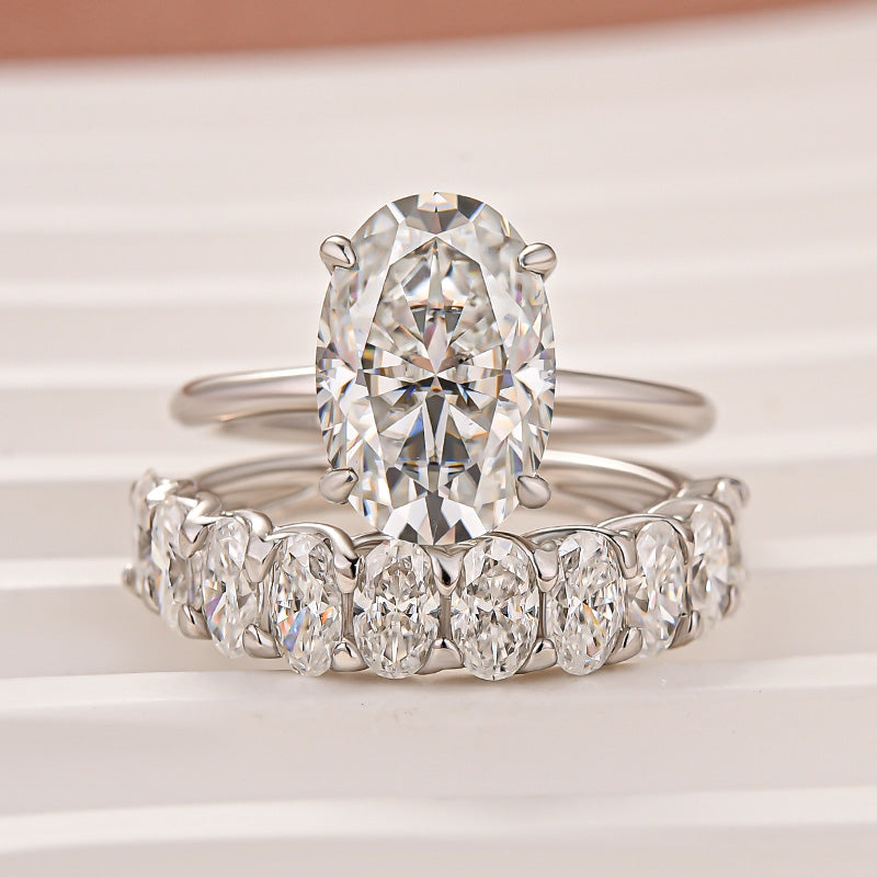 Aurevyn Moissanite 4.0Ct Solitaire Oval Cut Engagement Ring with Half Oval Cut Wedding Band
