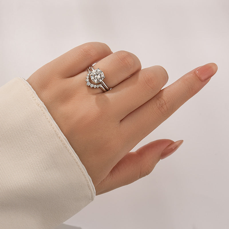 Aurevyn 2.0 Ct Round Cut White Gold Wedding Ring Set