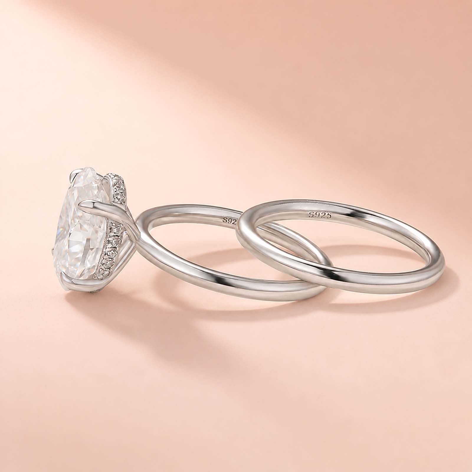 Aurevyn 4.0Ct Solitaire Oval Cut White Gold Engagement Ring with Plain Wedding Band