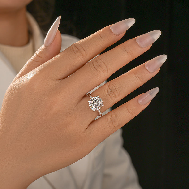 Aurevyn 2.0~4.0 Ct Round Cut White Gold Promise Ring