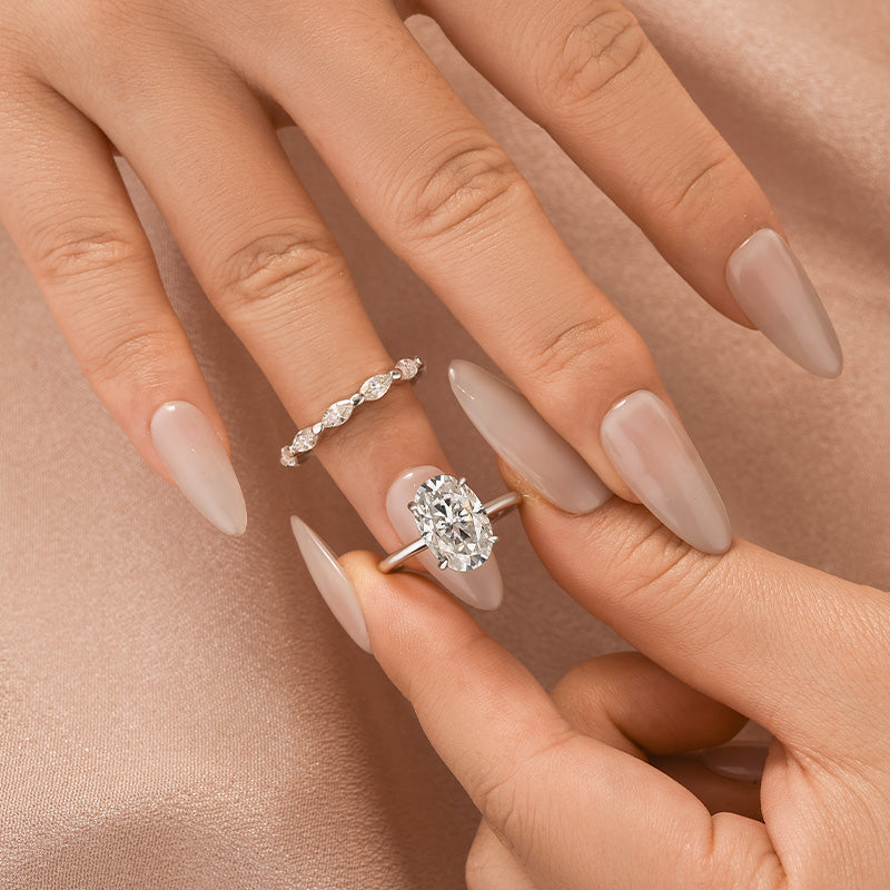 Aurevyn Moissanite 2.0Ct Solitaire Marquise Cut/4.0 Ct Oval Cut Engagement Ring with Marquise Cut Wedding Band
