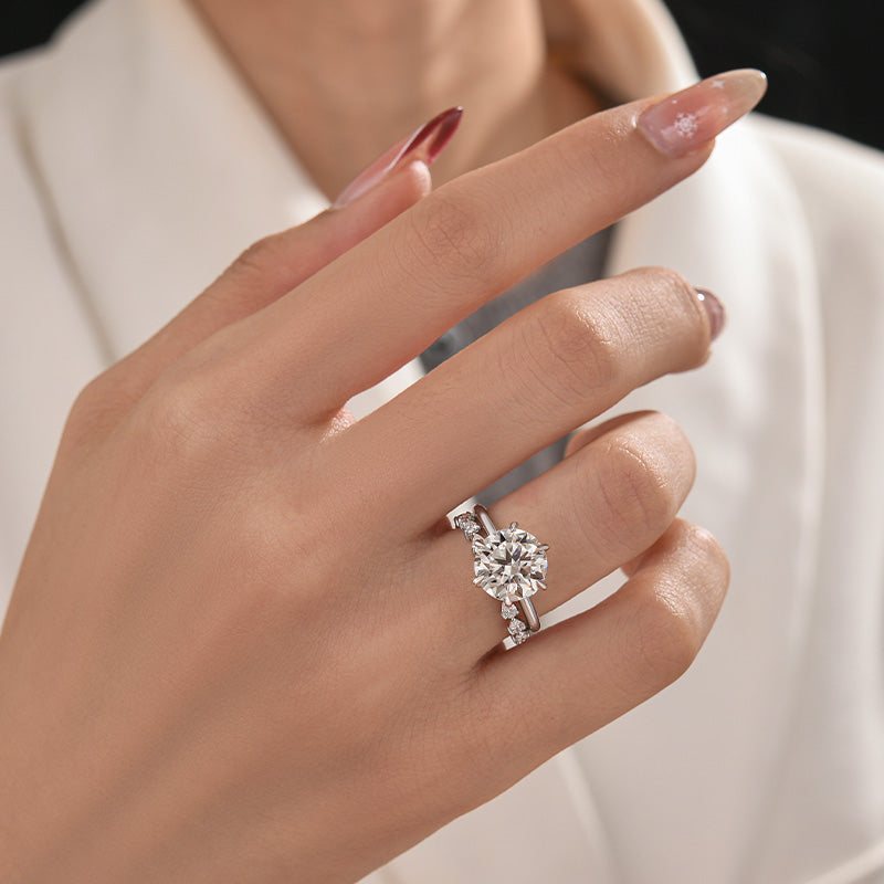 Aurevyn 2PC Moissanite 4.0Ct Round Cut Engagement Ring With Pear Cut Wedding Band Wedding Ring Set