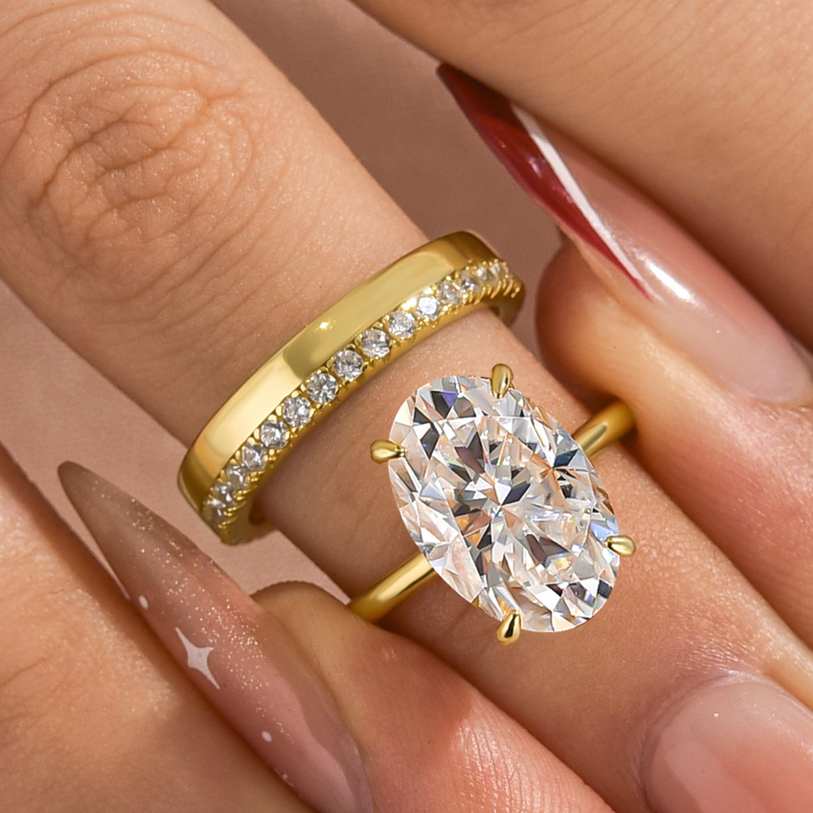Aurevyn Moissanite 2PC 5.5Ct/4.0Ct Oval Cut Hidden Halo Engagement Ring With Round Cut Wedding Band Wedding Ring Set