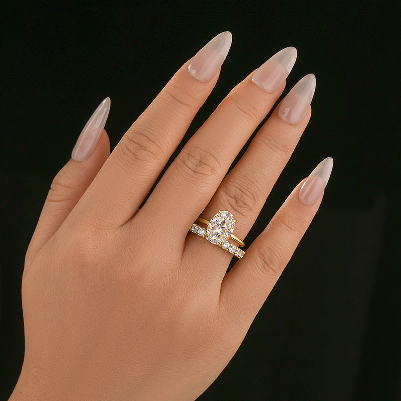 Aurevyn Moissanite 2.0Ct~3.0Ct Round Cut/4.0Ct Oval Cut Yellow Gold Wedding Ring Set