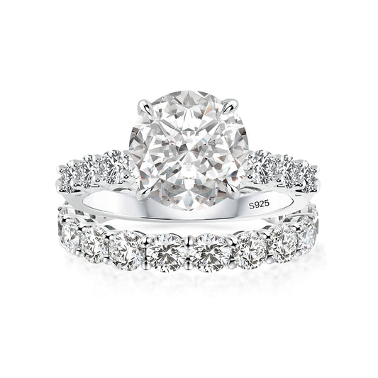 Aurevyn Moissanite 2.0Ct~4.0Ct Round Cut Side Stone White Gold Travel Bridal Set