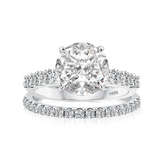 Aurevyn 4.0 Ct Round Cut White Gold Moissanite Diamond Wedding Ring