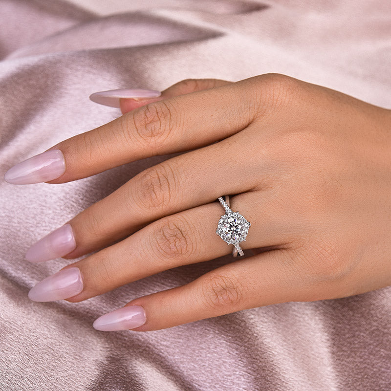 Aurevyn 1.0 Ct Twist Flower Design Promise Bridal Ring
