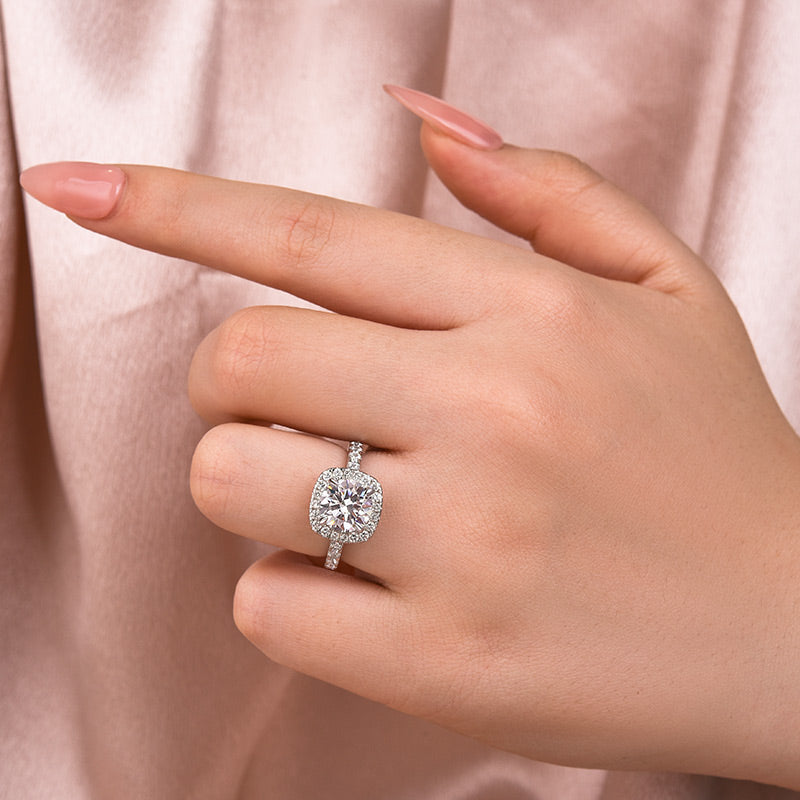Aurevyn 2.0 Ct Halo Round Cut White Gold Promise Ring