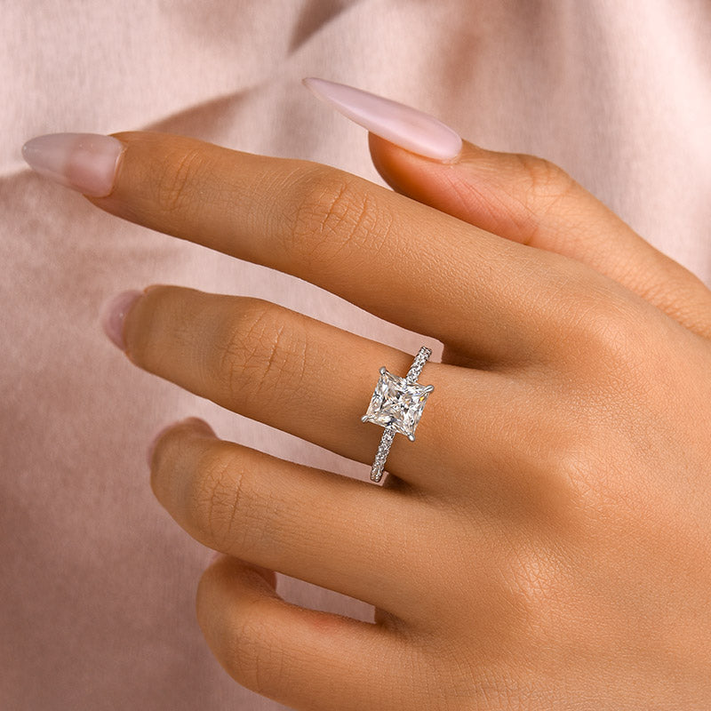 Aurevyn 2.0 Ct ～3.0 Ct Square Princess Cut Bridal Ring