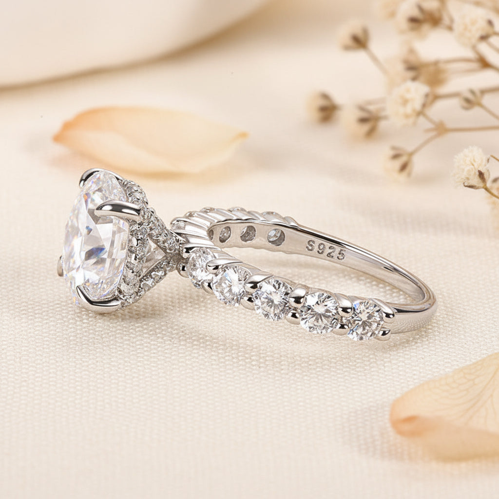 Aurevyn 2.0Ct~4.0 Ct Round Engagement Ring - 4 Prong Setting