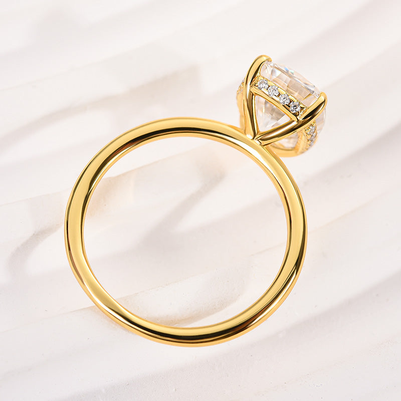 Aurevyn 2.5Ct~4.0 Ct Cushion Cut Yellow Gold Engagement Ring