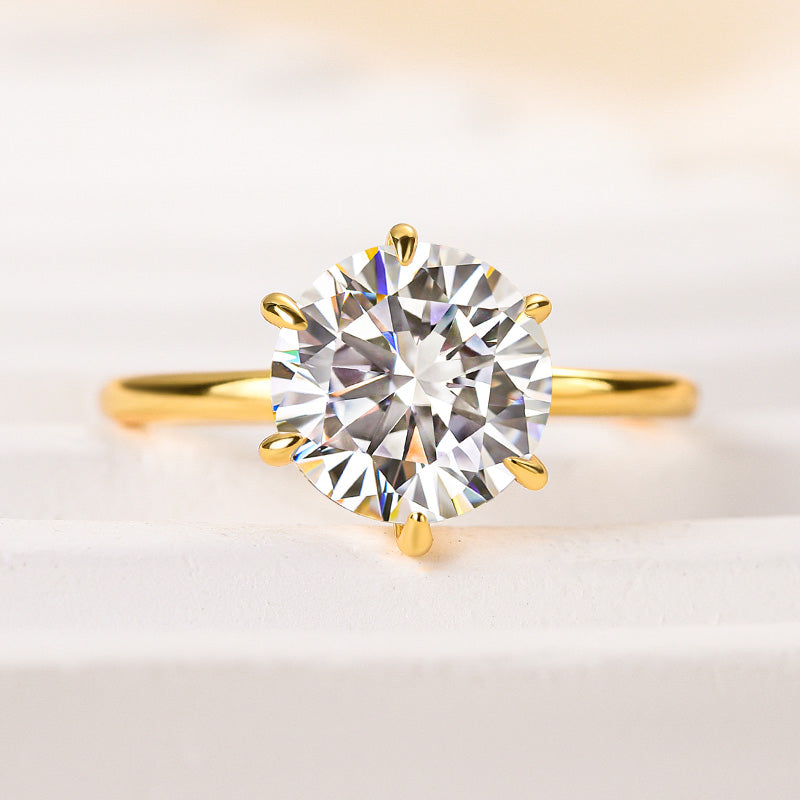 Aurevyn 2.0 Ct Round Cut 6 Prong Yellow Gold Engagement Ring