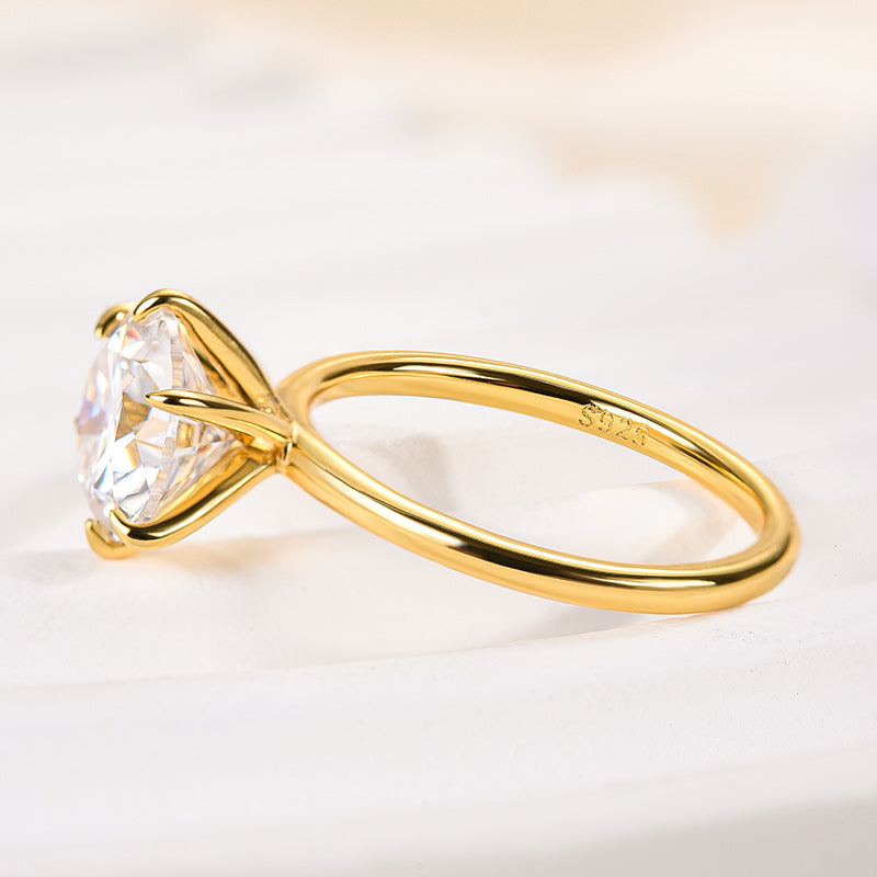 Aurevyn 2.0 Ct Round Cut 6 Prong Yellow Gold Engagement Ring