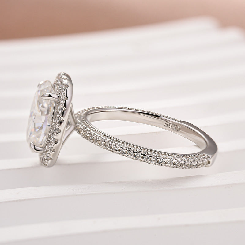 Aurevyn 2.5 Ct Halo Oval Cut Promise Ring For Women