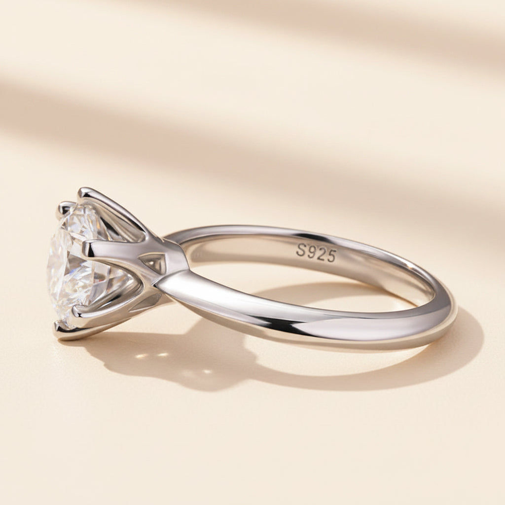 Aurevyn 2.0 Ct ～3.0Ct Round Cut 6 Prong White Gold Engagement Ring