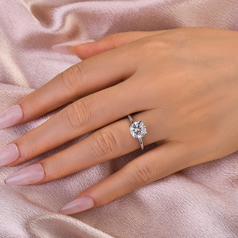 Aurevyn 2.0~4.0 Ct Round Cut White Gold Promise Ring