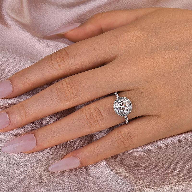 Aurevyn 2.0 Ct Halo Round Cut White Gold Engagement Ring