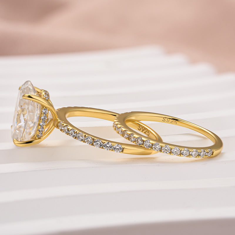 Aurevyn 4.0 Ct ～ 5.5 Ct Oval Cut Yellow Gold Wedding Ring For Women