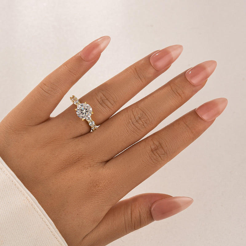 Aurevyn 2.0Ct~4.0 Ct Round Yellow Gold Engagement Ring