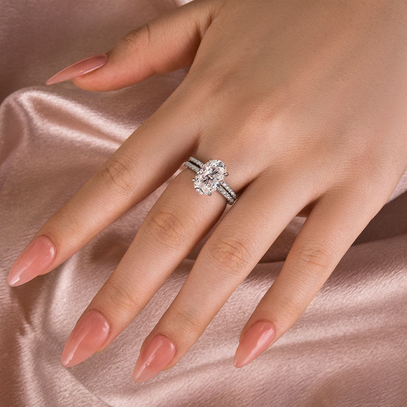 Aurevyn 4.0 Ct ～5.5 Ct Oval Cut White Gold Wedding Ring For Women