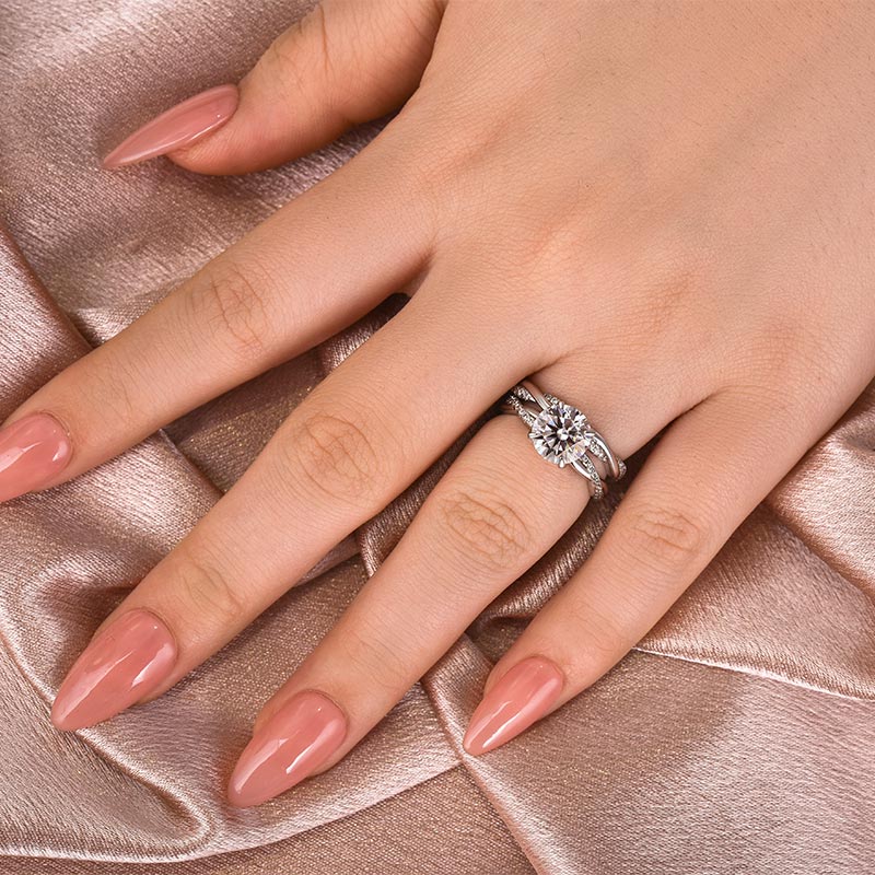 Aurevyn 2.0 Ct Twist White Gold Pave Wedding Ring Set