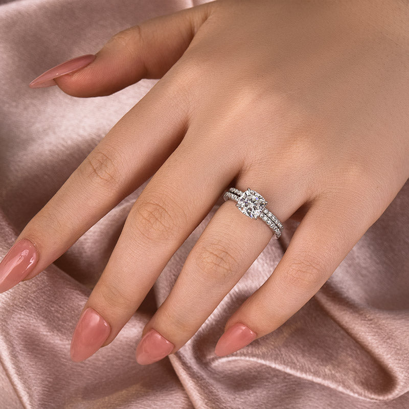 Aurevyn 2.0Ct Square Cushion Cut White Gold Wedding Ring For Women