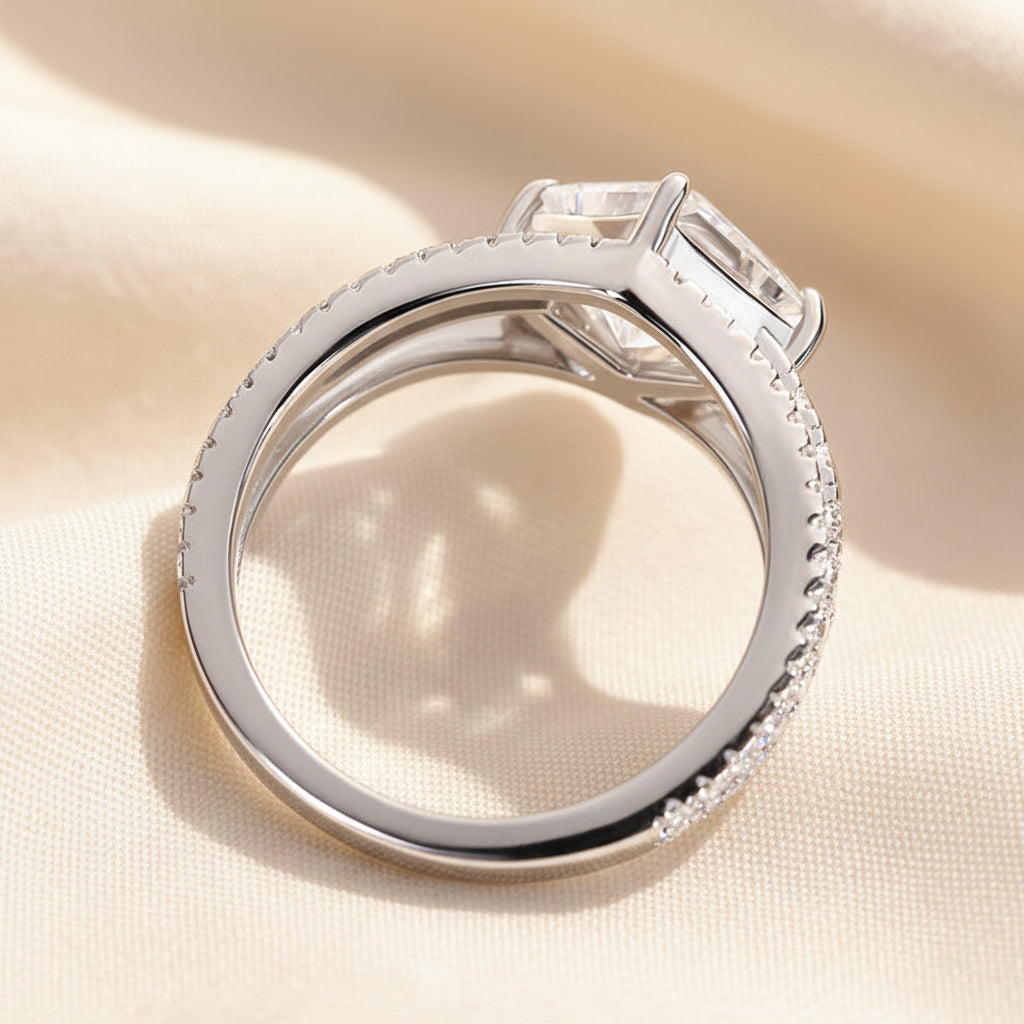Aurevyn 2.0 Ct Princess Cut Travel Ring