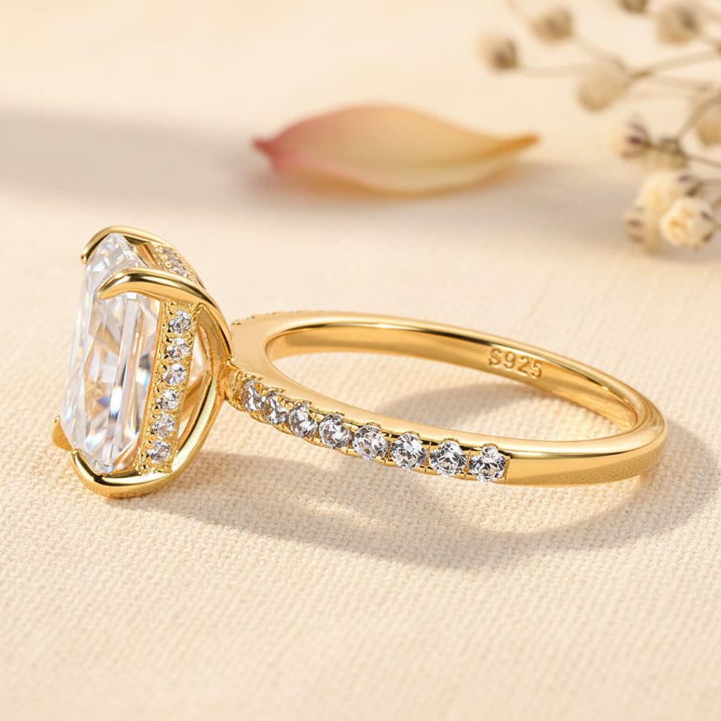 Aurevyn 2.0 Ct~3.5 Ct Radiant Cut Yellow Gold Engagement Ring For Women