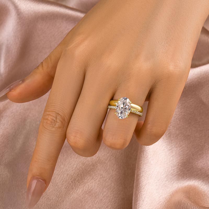 Aurevyn 4.0 Ct Oval Cut Yellow Gold Wedding Ring Set with Wide Band
