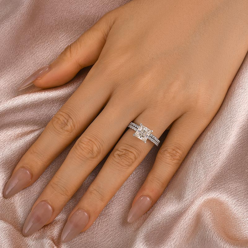 Aurevyn 2.0 Ct Princess Cut Wedding Ring Set For Women