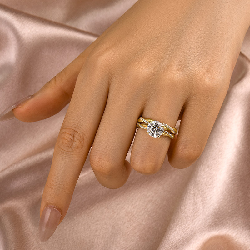 Aurevyn 1.2 Ct/2.0 Ct Twist Yellow Gold Pave Wedding Ring Set