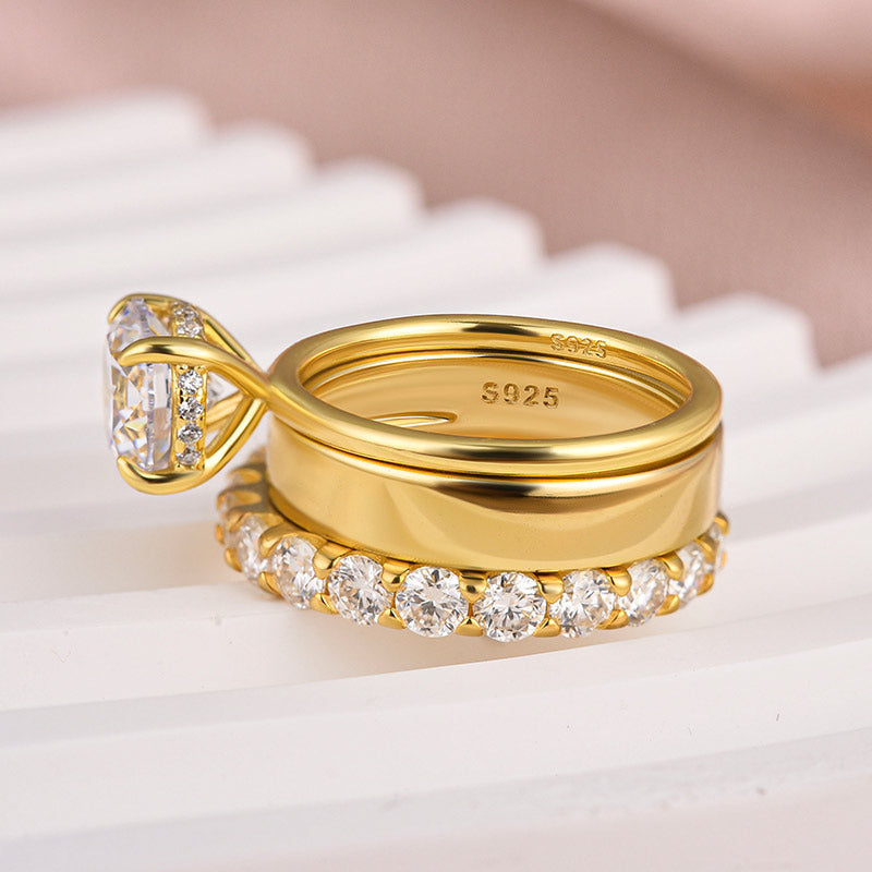 Aurevyn 2.0 Ct Round Cut Yellow Gold Wedding Ring Set with Wide Band