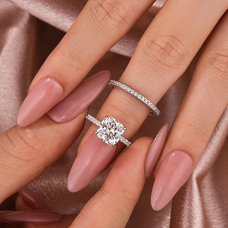 Aurevyn Moissanite 2.5Ct Cushion Cut White Gold Bridal Wedding Ring Set