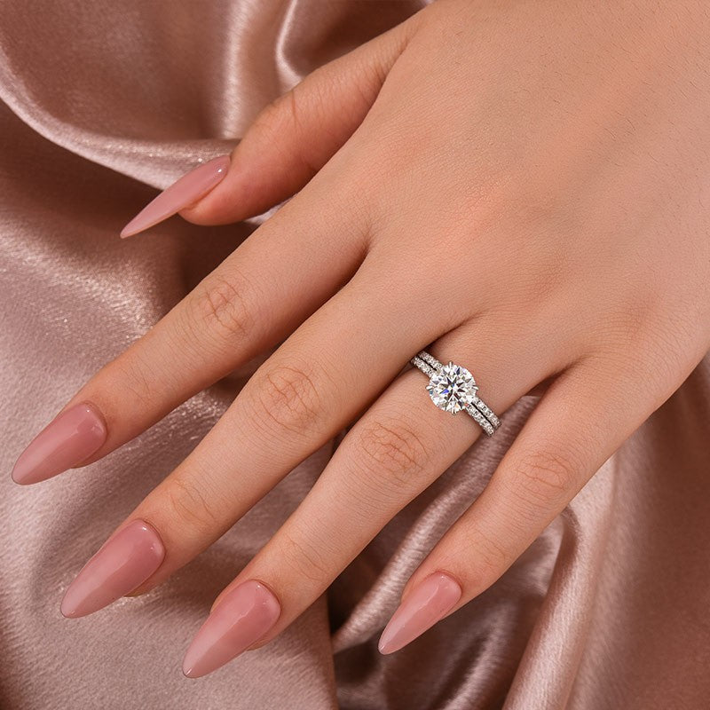 Aurevyn Moissanite 2.0Ct Round Cut White Gold Bridal Wedding Ring Set