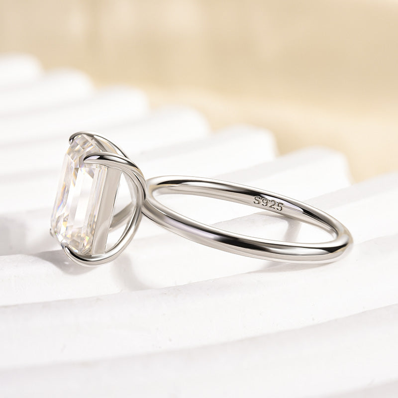 Aurevyn 3.5 Ct Emerald Cut Solitaire Engagement Ring For Her