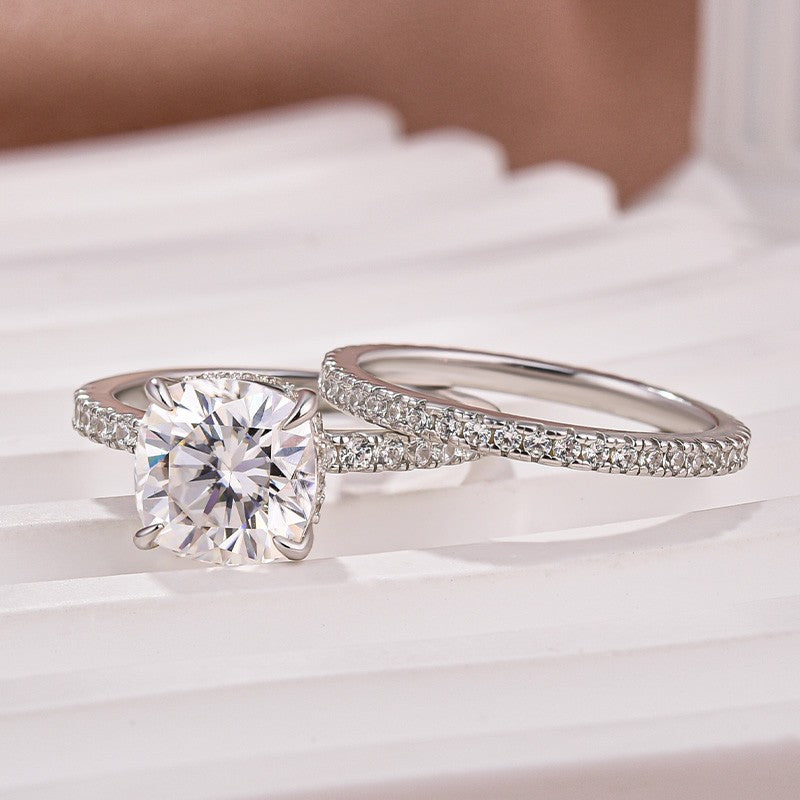 Aurevyn Moissanite 2.5Ct Cushion Cut White Gold Bridal Wedding Ring Set