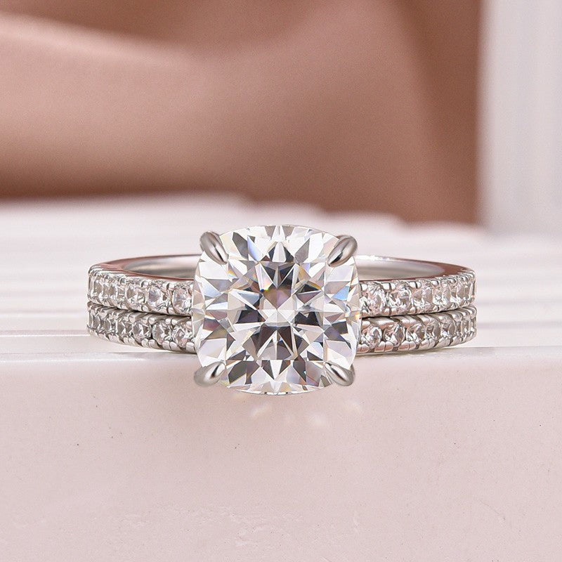 Aurevyn Moissanite 2.5Ct Cushion Cut White Gold Bridal Wedding Ring Set