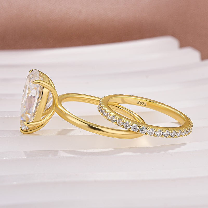 Aurevyn Moissanite Solitaire 4.0Ct Pear Cut Yellow Gold Women's Wedding Ring Set