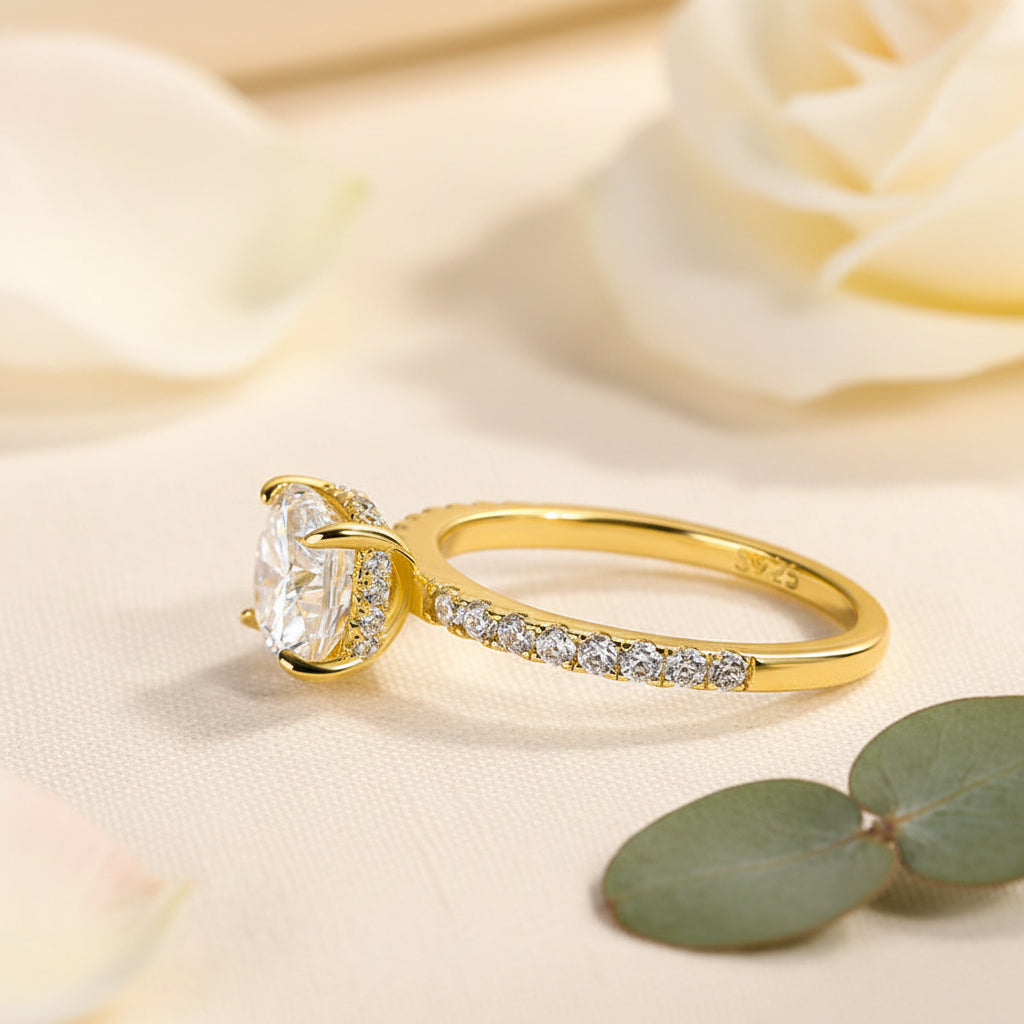 Aurevyn 2.0 Ct～2.5 CtSquare Cushion Yellow Gold Promise Ring