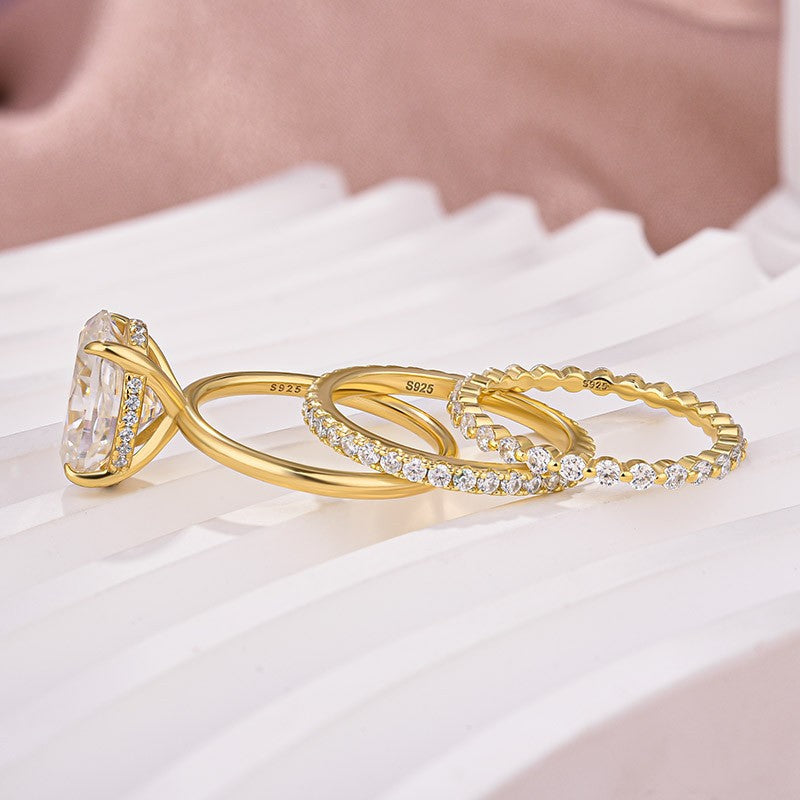 Aurevyn Moissanite Solitaire 4.0Ct Oval Cut  Yellow Gold Women's Wedding Ring Set