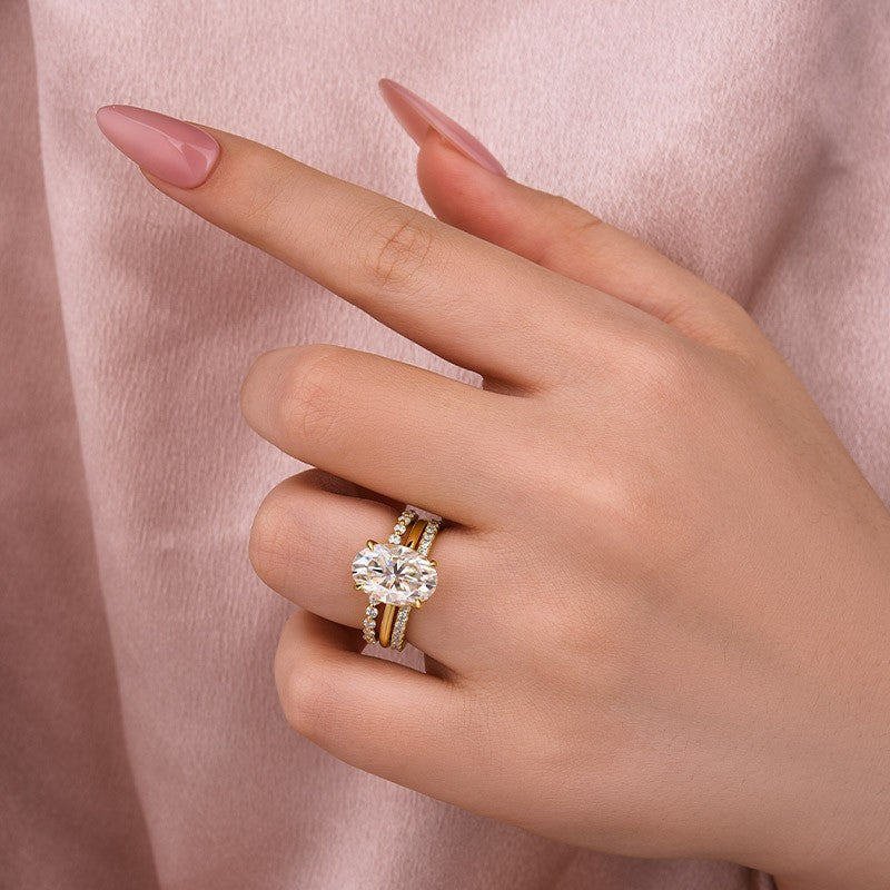 Aurevyn Moissanite Solitaire 4.0Ct Oval Cut  Yellow Gold Women's Wedding Ring Set