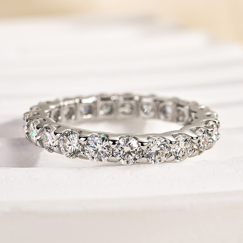 Aurevyn 2.5 Ct Round Cut Women's Wedding Band