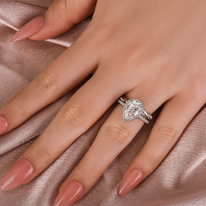 Aurevyn Moissanite 2.5Ct Halo Pear Cut White Gold Engagement Ring With Twist Wedding Ring