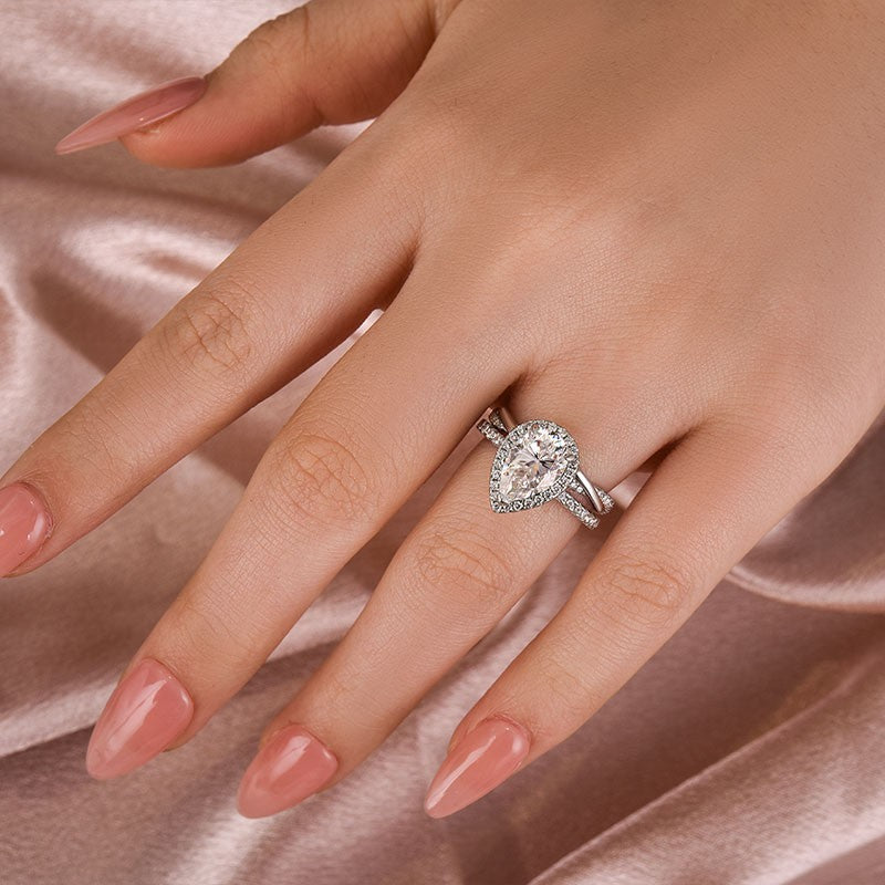 Aurevyn Moissanite 2.5Ct Halo Pear Cut White Gold Engagement Ring With Twist Wedding Ring