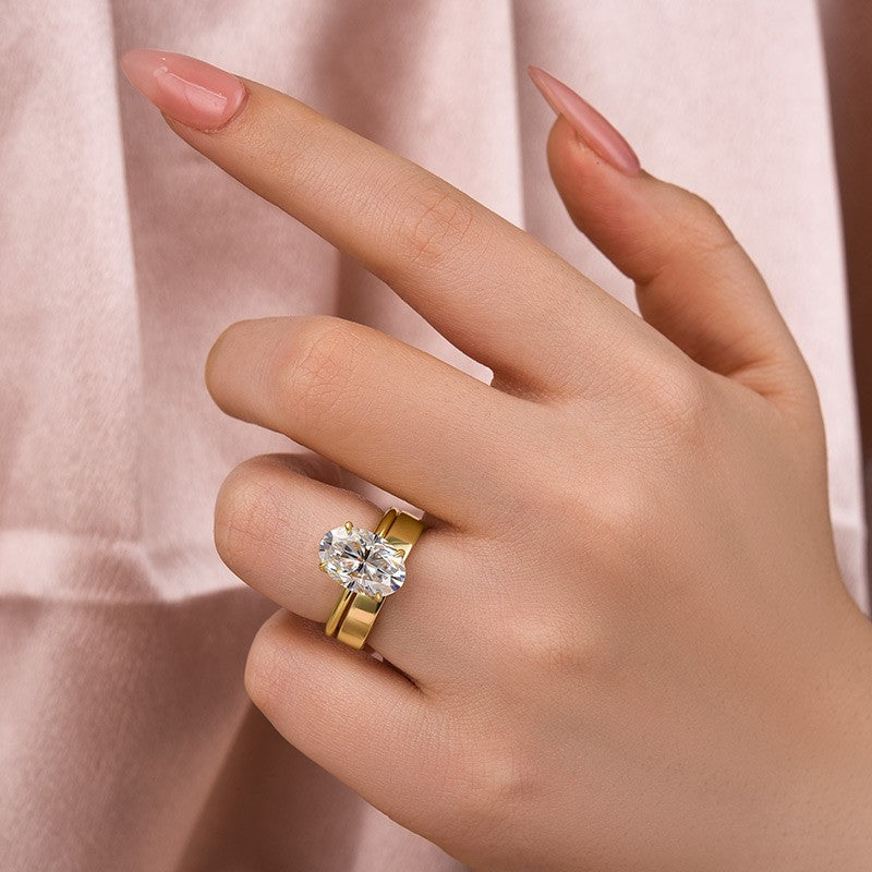 Aurevyn Moissanite 4.0 Ct Solitaire Oval Cut Yellow Gold Wedding Ring Set with Wide Band