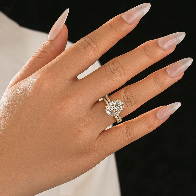 Aurevyn 4.0 Ct ～ 5.5 Ct Oval Cut Yellow Gold Wedding Ring For Women
